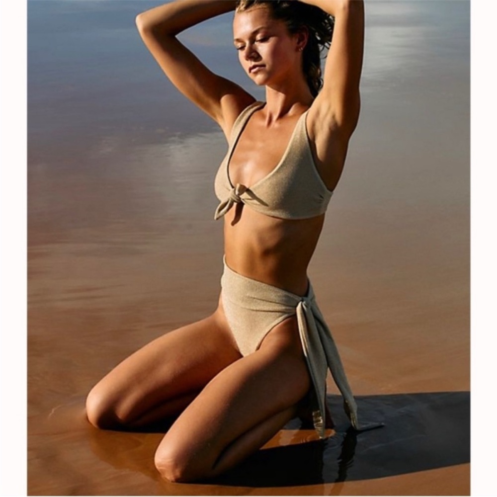 NWT Beach Riot Grace Halter Tie Bikini Top | Gold Shimmer